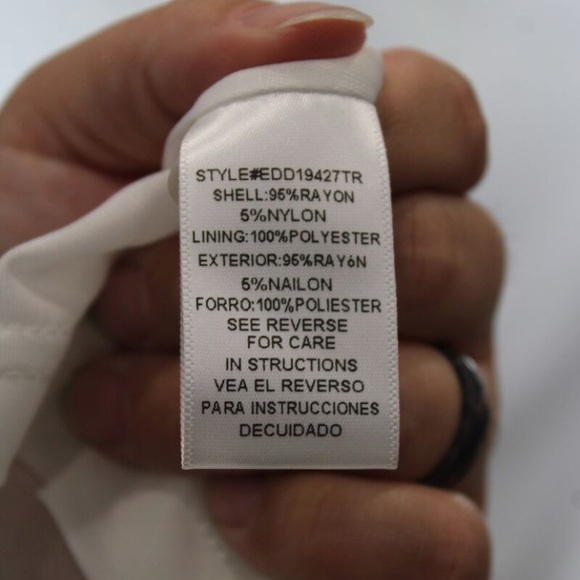 NWT En Creme Women's Ivory/Green Floral Front Button Halter Sundress - Picture 4 of 4